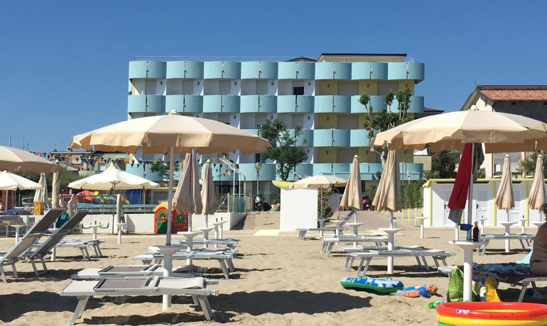 hotelgraziella it offerta-fine-maggio-in-hotel-a-torre-pedrera-rimini 008