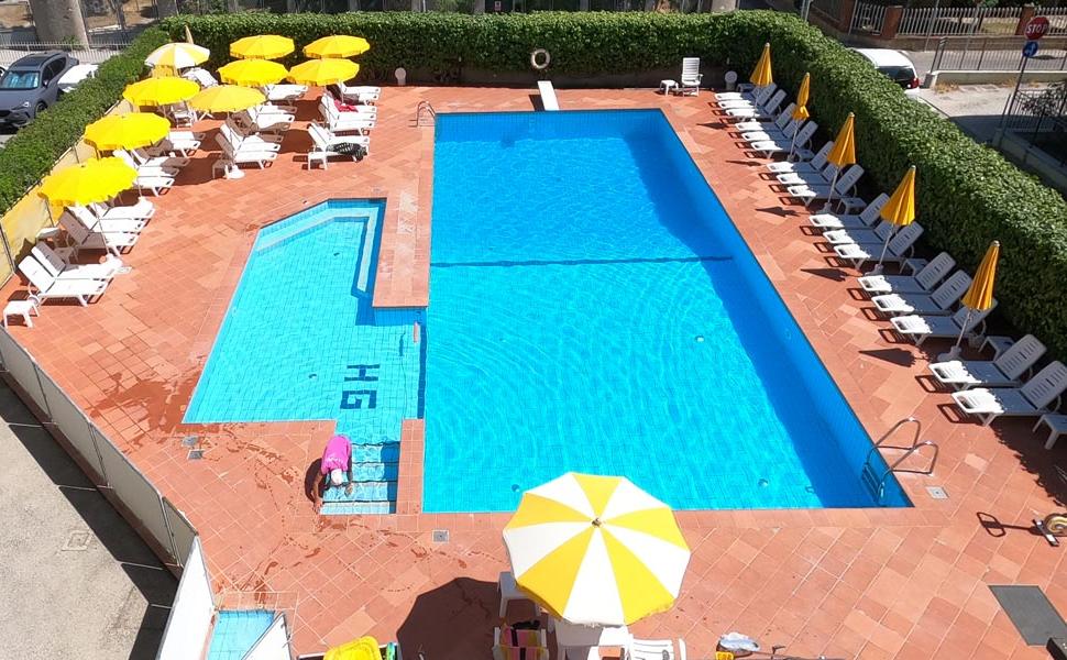 hotelgraziella en swimming-pool 004